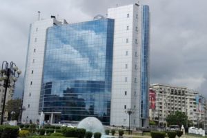 Primăria Ploieşti rămâne fără bani pentru serviciile publice. Probleme mari la transport, spaţii verzi, dezinsecţie sau iluminat