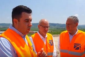 VIDEO: Ministerul Transporturilor înfiinţează o ”Linie verde” pentru subcontractanţii români neplătiţi de companiile străine care au câştigat licitaţiile pentru autostrăzi