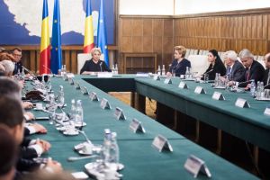 Iată ce ne pregăteşte Guvernul: Birou pentru învăţământul în limbile minorităţilor naţionale, la Miercurea Ciuc