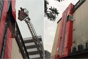 FOTO. Intervenţie la înălţime a pompierilor, la Shopping Plaza