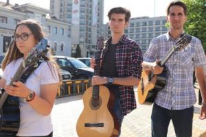 Cum să-ţi petreci vacanţa la Şcoala de Arte