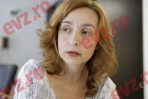 Ambulanţa neagră a Statului de… neDrepţi. Comentariu de Ingrid Mocanu