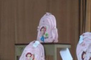 Consiliul Judeţean continuă „Primul ghiozdan”; în ultimii 7 ani, programul a beneficiat de peste 900.000 de lei