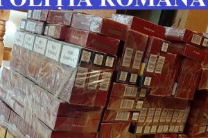 Două persoane, reţinute în dosarul privind contrabanda cu ţigarete