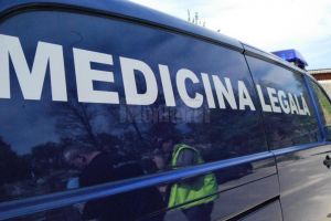 Un tânăr de 23 de ani a murit electrocutat, după ce a încercat să ia o cheie ascunsă în ...