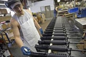 Concedieri masive la un gigant german cu două fabrici în România. Peste 6.000 de oameni pleacă