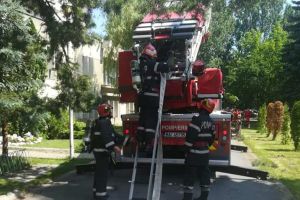 Incendiu la un hotel din Miercurea Ciuc – exerciţiu cu forţe şi mijloace în teren