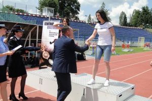 Campioana din Poliţie. O tânără ofiţer din Oradea a câştigat locul întâi la Campionatul de Atletism şi Cros al MAI (FOTO)