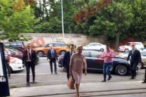 Dezvăluiri şoc! Ce îi făcea Dragnea Vioricăi Dăncilă