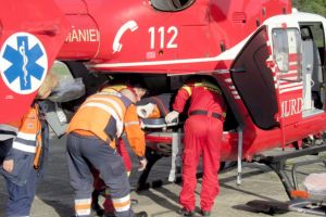 Încă un TURIST căzut în prăpastie. Intervine un elicopter SMURD!