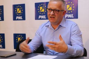 Viaţa politică de după Referendum şi Alegerile Europarlamentare discutată de Cristian Chirteş (PNL)