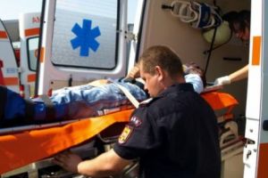 A rupt o femeie pe trecerea de pietoni!