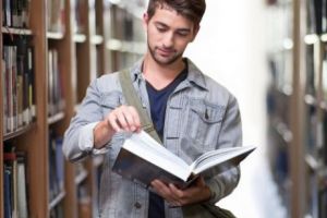 Student de top la o universitate americană. Universitatea Tiffin din SUA a venit în România.