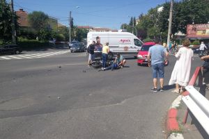 FOTO Accident între o maşină şi o motocicletă pe Milea – Șoferul era beat