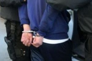 Sighişoara: Hoţ surprins în flagrant de poliţişti