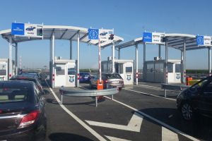 O benzinărie din Ungaria este cuib de tâlhari. Românii sunt avertizaţi de un conaţional