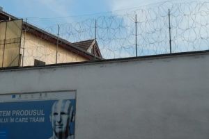 Mandat pus în executare de poliţişti