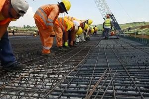 VIDEO: Se lucrează intens la lotul de autostradă dintre Iernut şi Cheţani!