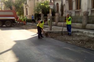 De azi, locuri regulamentare de PARCARE pe Bd. Eroilor