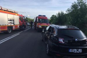 UPDATE/ FOTO: Accident rutier pe DN1, la ieşire din Aiud către Teiuş. CINCI persoane rănite uşor, transportate la spital