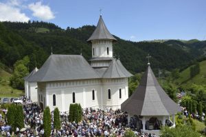 Mănăstirea Rebra-Parva şi-a serbat hramul (FOTO)