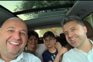 Băiatul rămas fără mamă şi soră în Italia, a ajuns în casa mătuşii