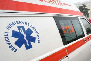 Întâmplare şocantă la Independenţa! Un bărbat a murit electrocutat.