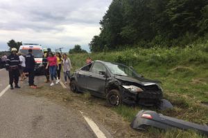 Accident violent provocat de un tânăr de 19 ani, care consumase alcool