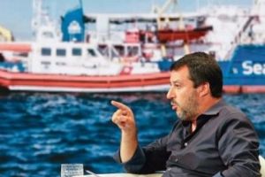 Salvini anunţă că va construi un zid la frontiera slovenă pentru a tăia traseul migranţilor 