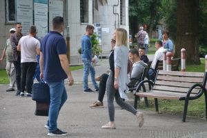 Resetare cu secretare: Studenţii care şi-au uitat parolele la StudInfo pot să şi le recupereze numai la… secretariat!