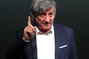  Teatrul Naţional, între văicăreli şi venituri uriaşe. Ion Caramitru plăteşte oamenilor lui sporuri de vătămare, hrană şi viaţă grea