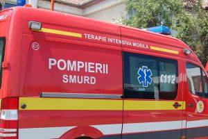 Ghinion teribil pentru un bărbat din Botoşani. A ajuns la spital, după ce a fost lovit de lanţul de la drujbă