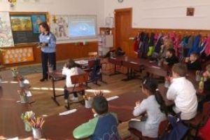 Sute de copii au participat la activităţile preventive desfăşurate de poliţiştii covăsneni, în anul şcolar 2018-2019