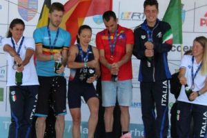 Primele titluri, în Spania, Franţa şi Italia