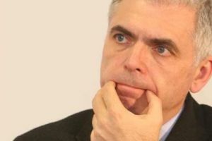 DEŢINUTUL Adrian Severin scrie POEZII despre SINGURĂTATE, NEBUNIE şi Dumnezeu.