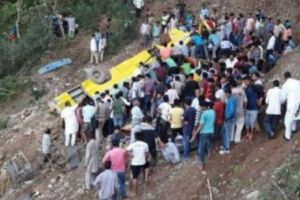 Accident auto groaznic: 31 de morţi şi 15 răniţi! Bilanţul celor decedaţi ar putea creşte!