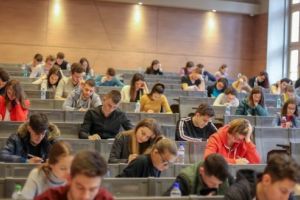 Admitere la UMFST Târgu-Mureş: Peste 3.600 de locuri disponibile!