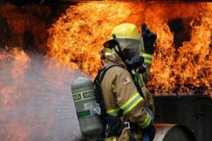 La 4 ani de la tragedia din Colectiv, spitalele nu au paturi pentru arşi. Român în stare gravă, transferat în Italia.