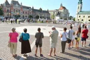 Apel pentru rege: Maghiarii presează Primăria Oradea pentru o statuie a regelui Ladislau, Bolojan îi ignoră