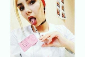 Mamă, mamă, ce asistente au ruşii! Îţi trece orice boală cu ele în preajmă... Nici anestezie nu-ţi mai trebuie. FOTO