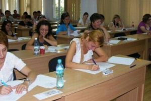 Avalanşă de absenţi la Sibiu la prima probă scrisă la BAC