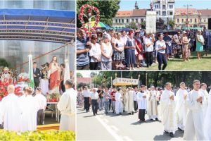 FOTO. Slujbă în centrul Sătmarului. Peste o mie de oameni s-au adunat în faţa Catedralei Romano-Catolice