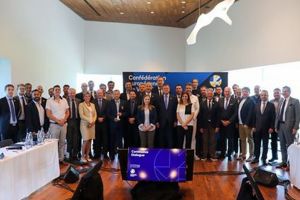 Reprezentanţi ai Volei Alba Blaj, la întâlnirea privind viitorul Ligii Campionilor | Echipa din “Mica Romă”, prima în topul european al spectatorilor la volei feminin