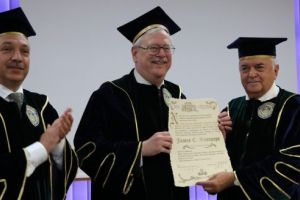 GALERIE FOTO: James Rosapepe, Doctor Honoris Causa UMFST în urma eforturilor sale de a întări legătura dintre România şi SUA