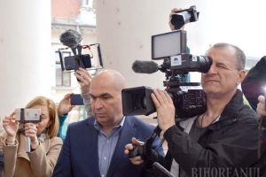 Bolo TV: Nemulţumit că Oradea nu mai are o televiziune locală serioasă, primarul Ilie Bolojan vrea să înfiinţeze una din bani publici
