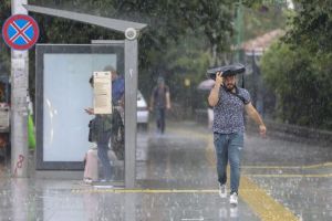 Cod galben de vreme instabilă şi caniculă la nord de Sibiu