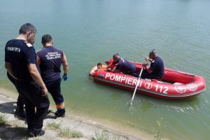 Un adolescent a fost salvat în ultimul moment de la înec