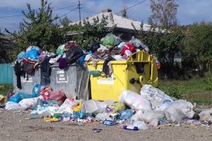 Botoşănenii care nu colectează selectiv gunoiul vor fi sancţionaţi. Cei care stau la case vor primi saci de colectare de la municipalitate