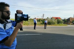 Poliţia Satu Mare continuă raziile. Peste 100 de sancţiuni aplicate într-o singură zi