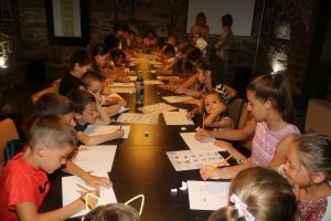 ”Vacanţa la Bibliotecă”, ziua a doua. Pe urmele lui Picasso la Atelierul de pictură (FOTO)